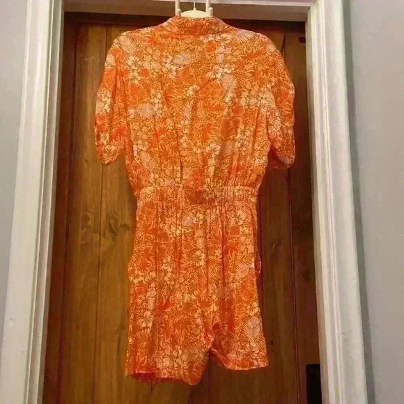 Le Superbe Chic Tiki Romper size 6 NWT - Picture 8 of 11